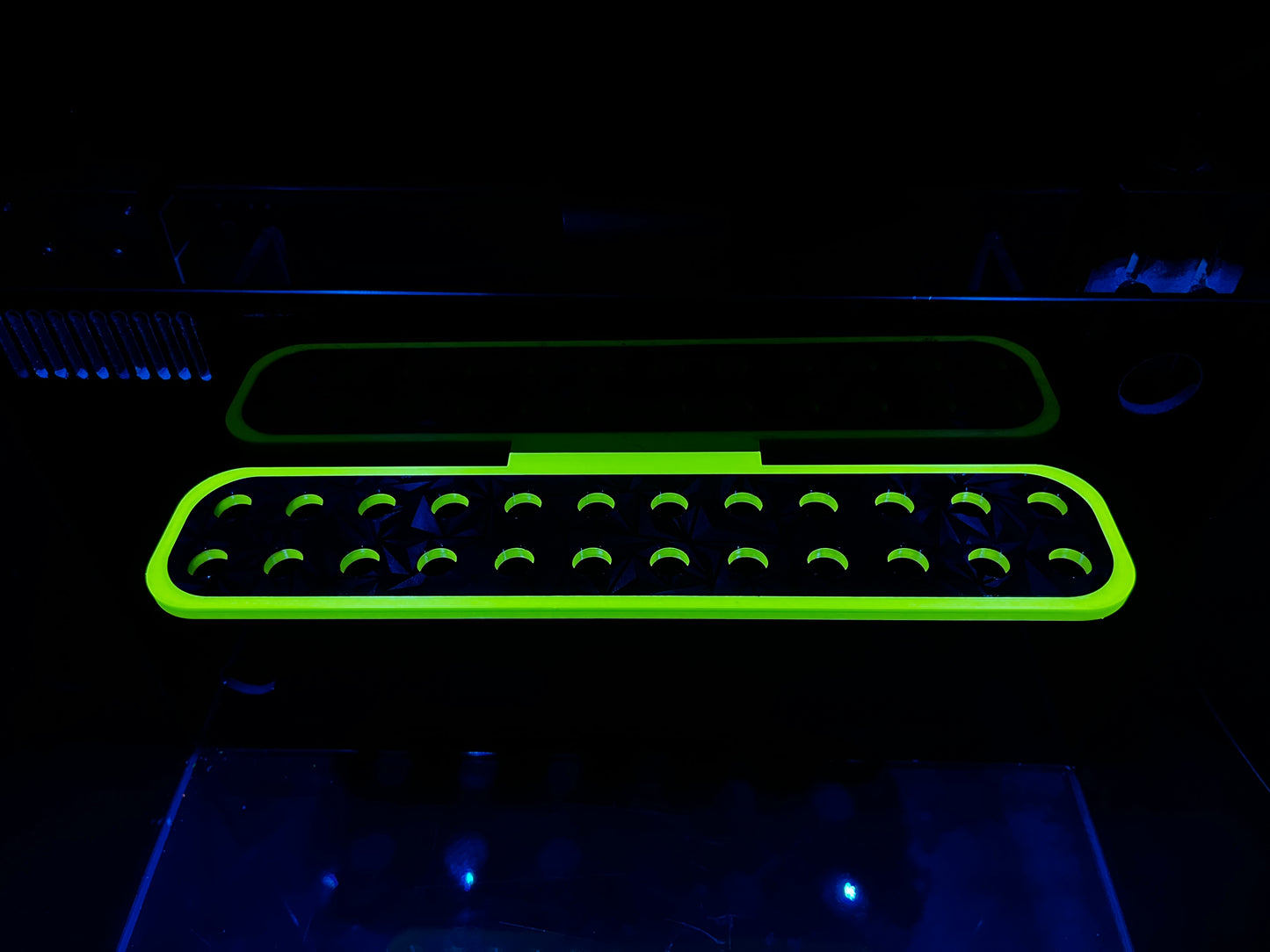 Magnetic Frag Rack - 24 plugs