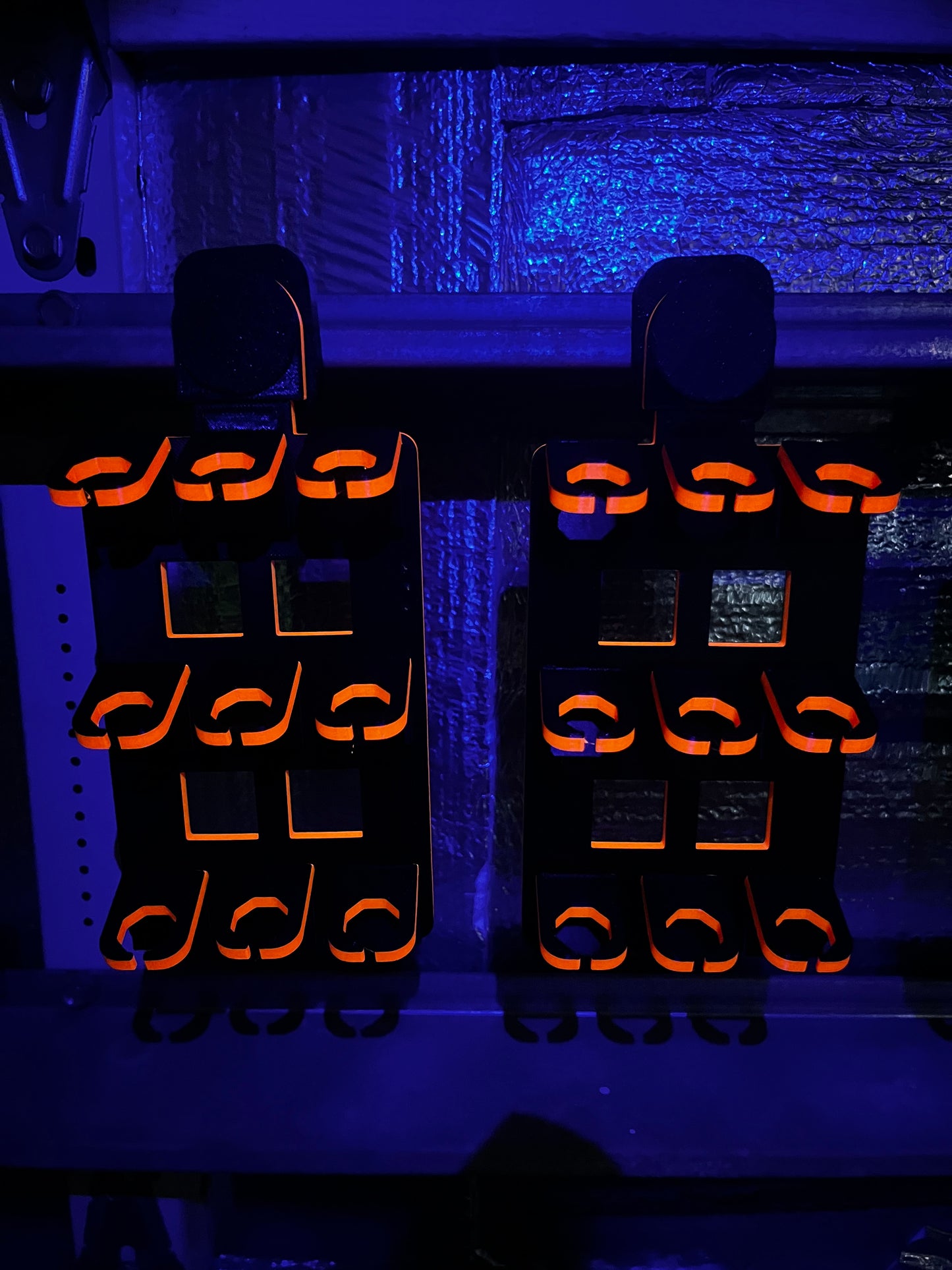 Magnetic wall racks