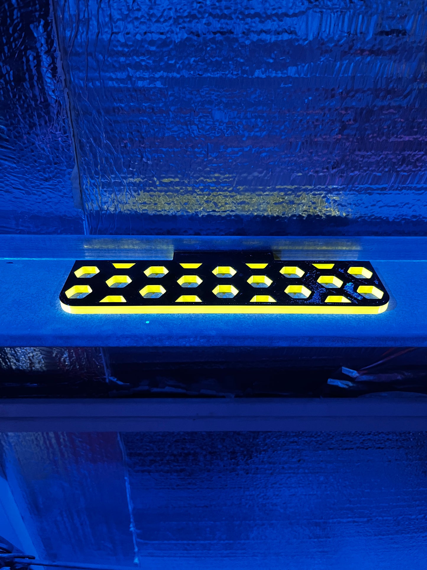 Magnetic frag rack - 14 plugs