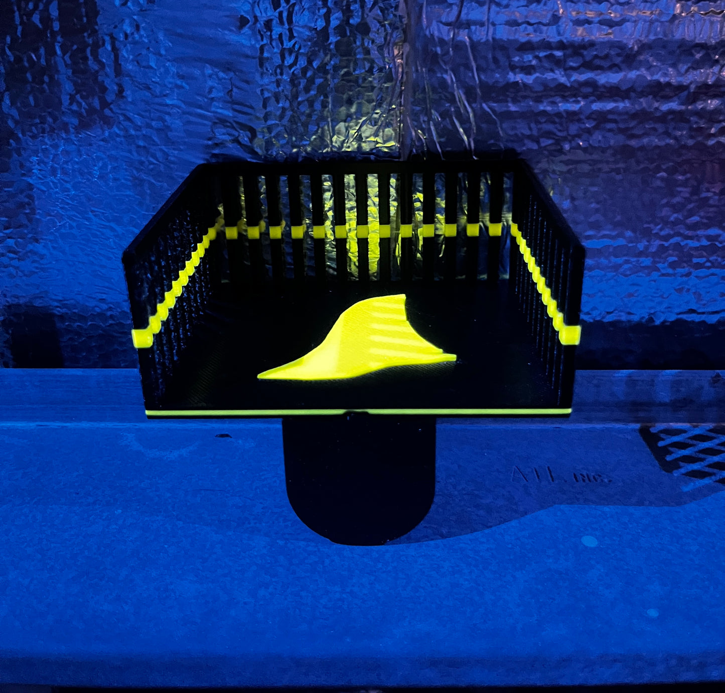 Magnetic mushroom basket